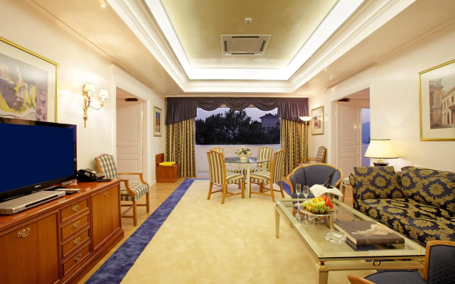Theoxenia Palace Hotel