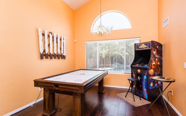 Chandler Oasis - 4 Bedroom by Casago