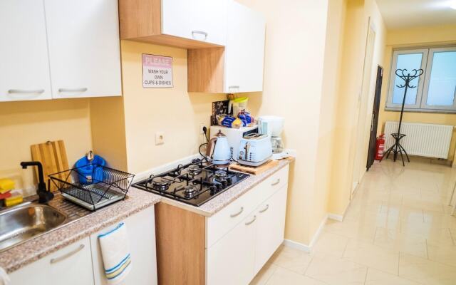 Studio in Zagreb, With Furnished Terrace and Wifi