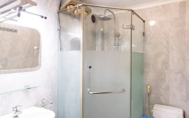 Spacious beautiful 4 bedroom house/central Hanoi – Bathroom – Hanoi