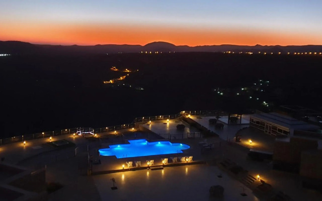Sama Hotel