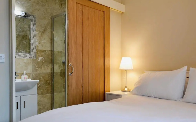 White House Cottages