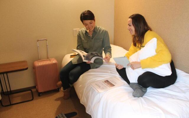 Wild Cherry Blossom-HOSTEL,TOKYO KOGANEI-