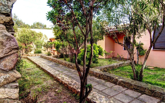 Costa Paradiso Residence