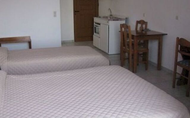 Skoutari Beach Hotel