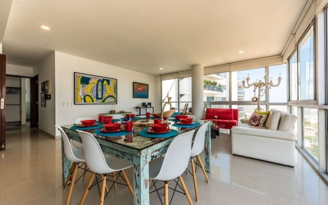 Vitri Cartagena Beachfront