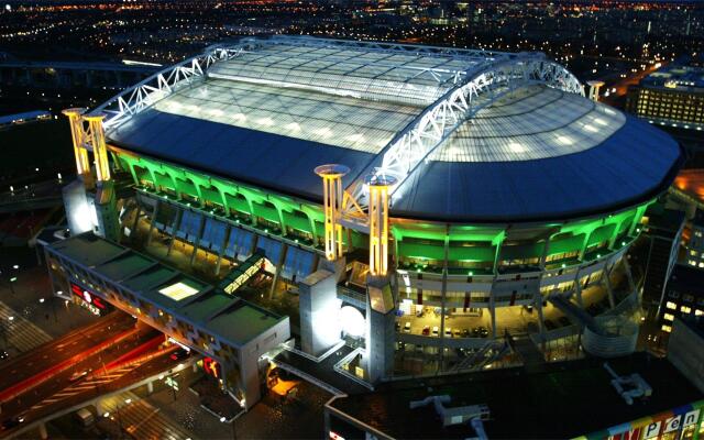 Holiday Inn Express Amsterdam - Arena Towers, an IHG Hotel