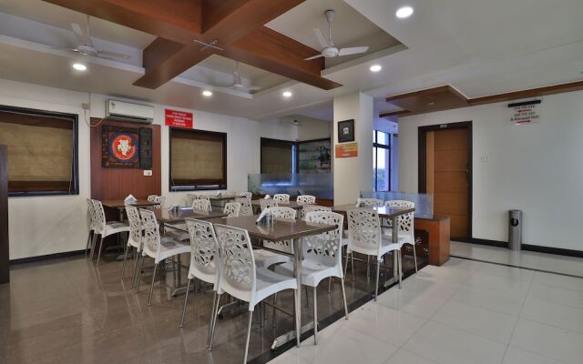 OYO 2900 Rama Residency