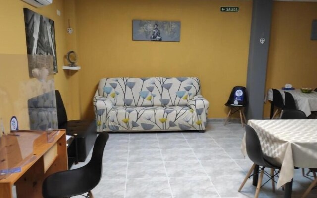 Albergue Arraigos - Hostel