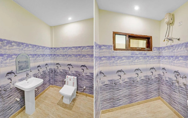 OYO 87988 Hotel Happy Moments