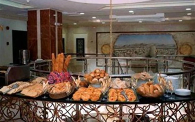 Durrat Al Eiman Hotel
