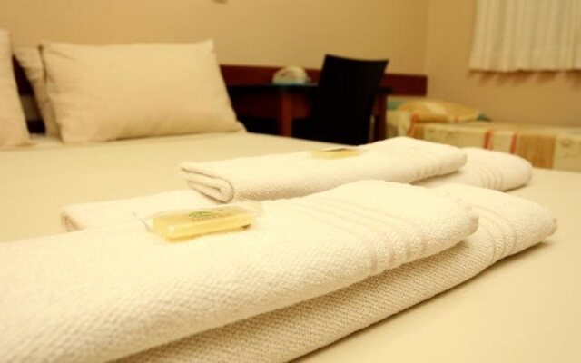 Candeias Hotel