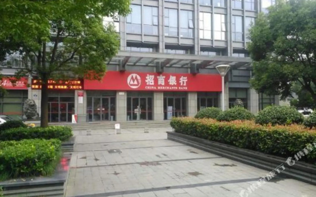 Super 8 Hotel