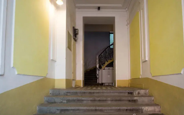 METRO Apartment