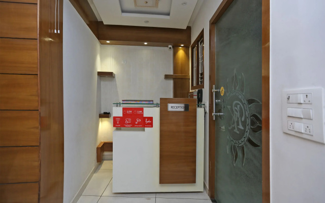 Oyo 16761 Rk Regency