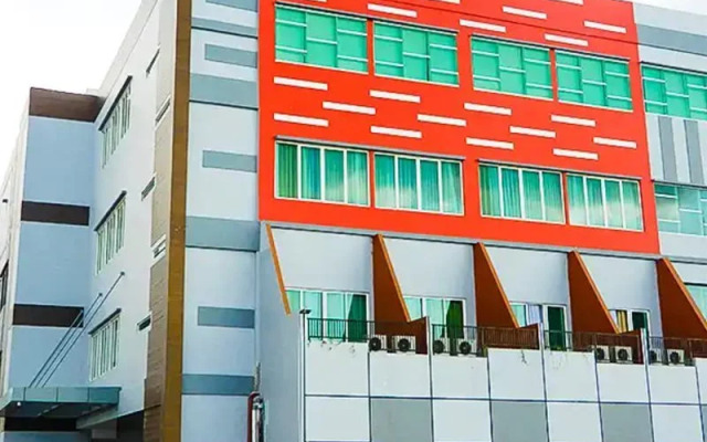 Maleo Town Square Hotel