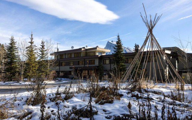 The Juniper Hotel