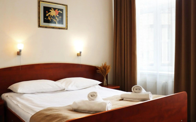 Lothus Hotel