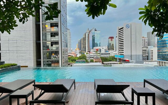 2bedroom condo in heart of Bangkok