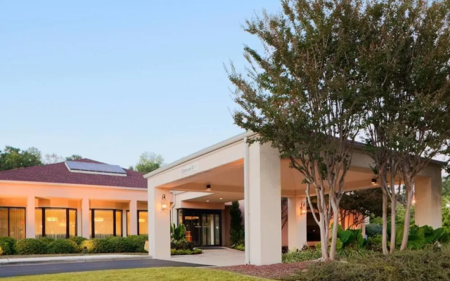 Courtyard Birmingham Homewood