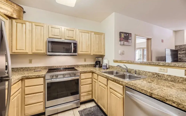5023 Gateway 2 Bedroom Condo