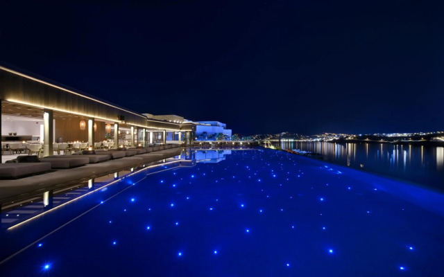 Aeonic Suites and Spa