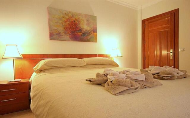 MarLenghi Apartments 3B