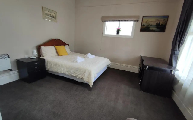 City Centre Superior Villa 3 large Double bedrooms
