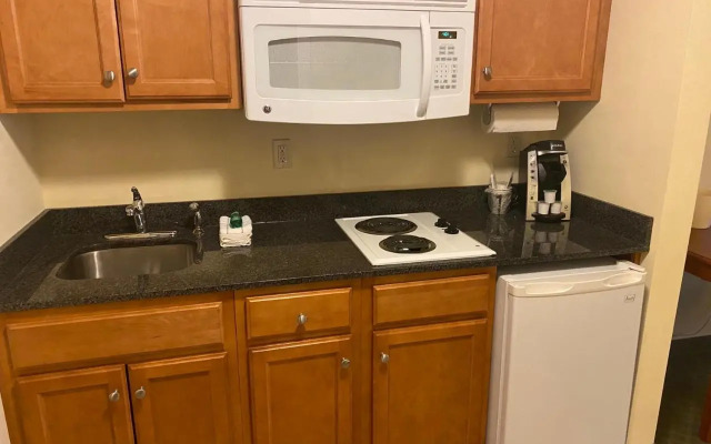 Econo Lodge White River Junction