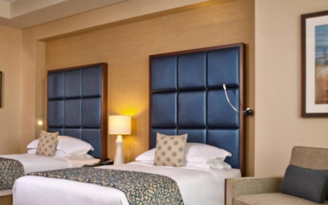 Отель Swissotel Al Ghurair Dubai