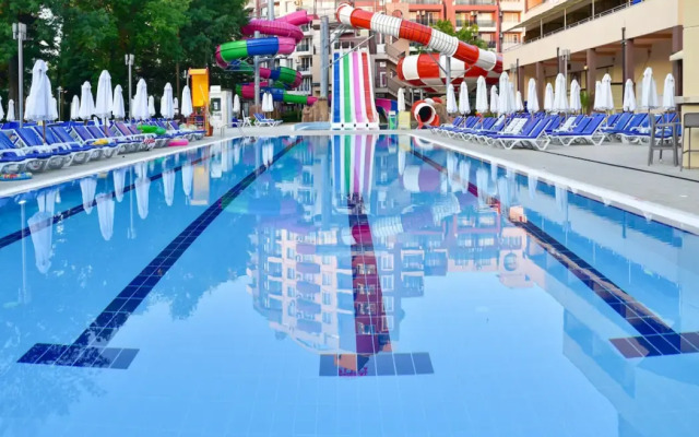 Hotel Laguna Park & Aqua Club