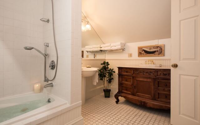 The Captain Farris House B&B