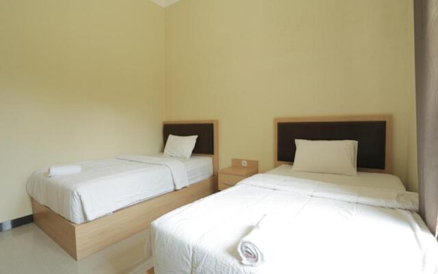 IDR Green Guest House Syariah by Reddoorz