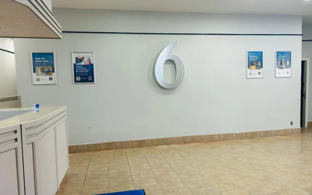 Motel 6 – Cornwall, ON
