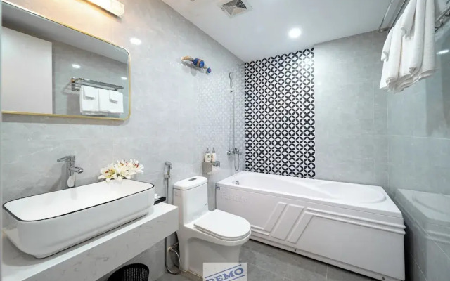 Luxe Paradise Residence 76 To Ngoc Van