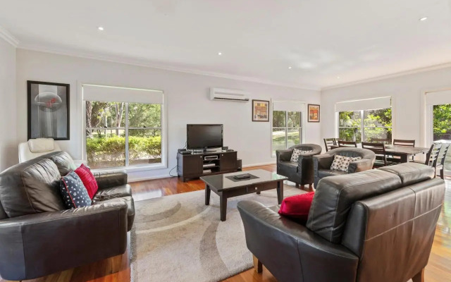 Mercure Lake Macquarie Raffertys Resort