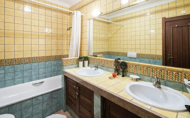Holiday Home in Benagil With Communal Pool