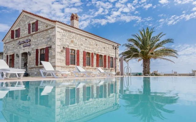 Lavantalı Konak Taş Ev