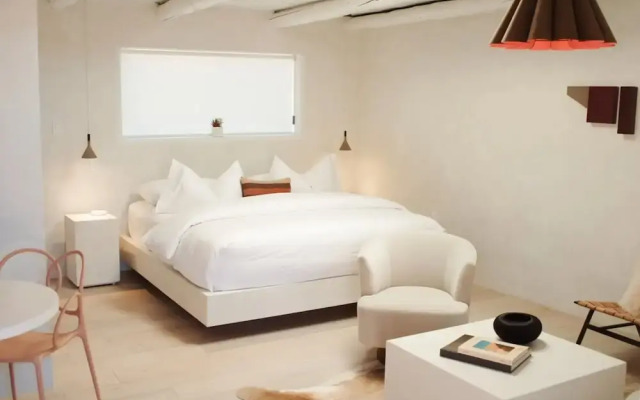 Palace Modern Residences at the Railyard