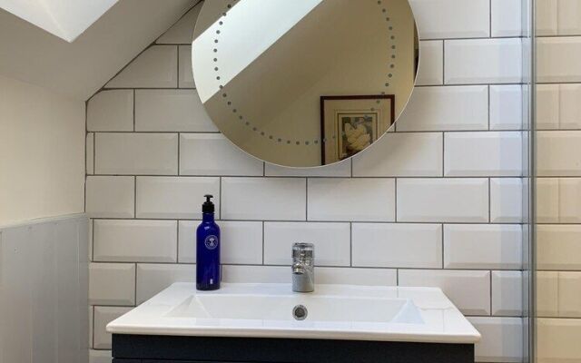 Dragon Orchard Retreat