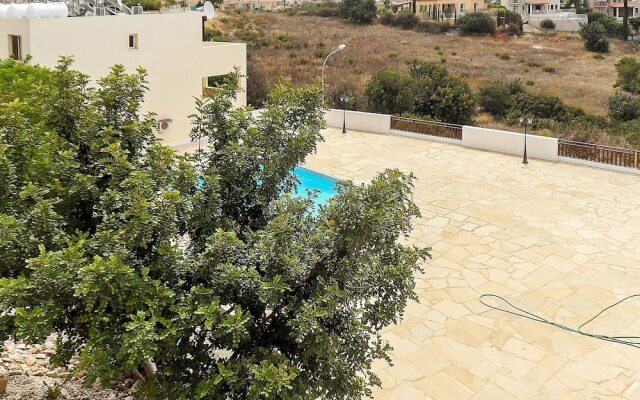 Apartment With one Bedroom in Peyia, Paphos, With Wonderful sea View,