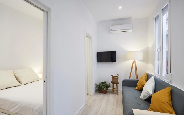 LEEWAYS APARTMENT in ZURITA