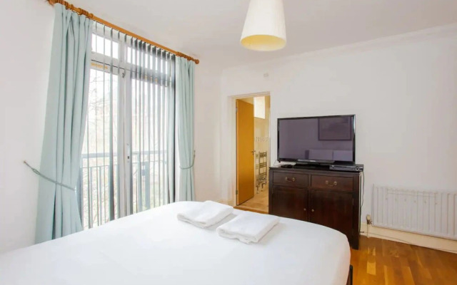 Bright 2 Bedroom Apartment in Islington