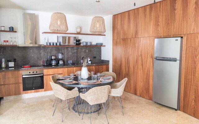 Bajo Cielo 107 By Lockey