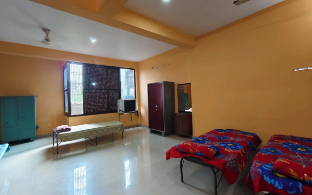 Gauri Shankar P Guest house