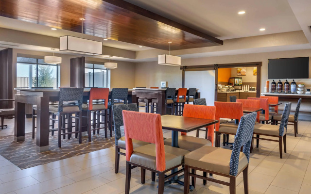 Comfort Suites Florence - Cincinnati South