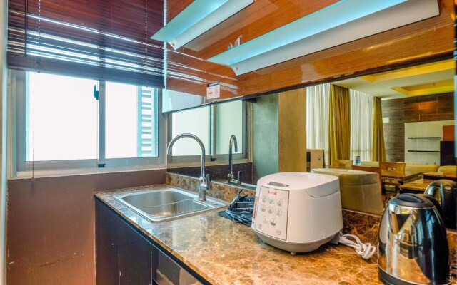 Homey Penthouse 3Br With Extra Room Kemang Village Apartment