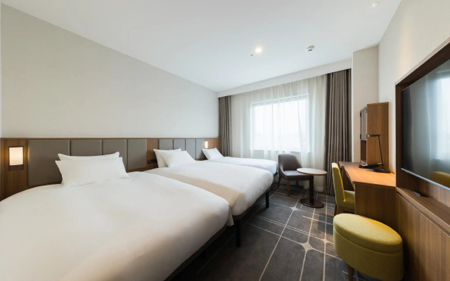 JR-East Hotel Mets Mejiro
