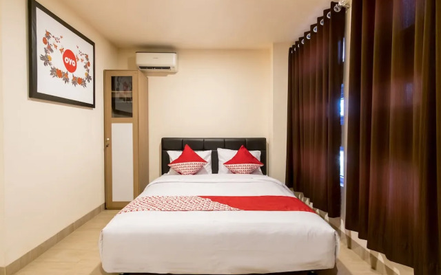 OYO 786 Sutomo Guest House