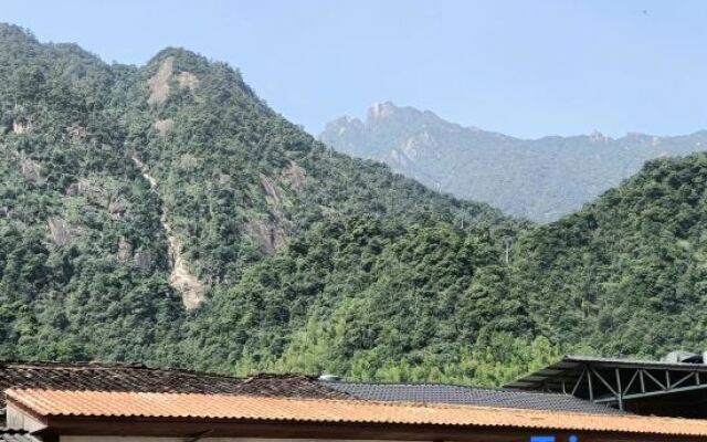 Sanqing Mountain Sanqing Farm House